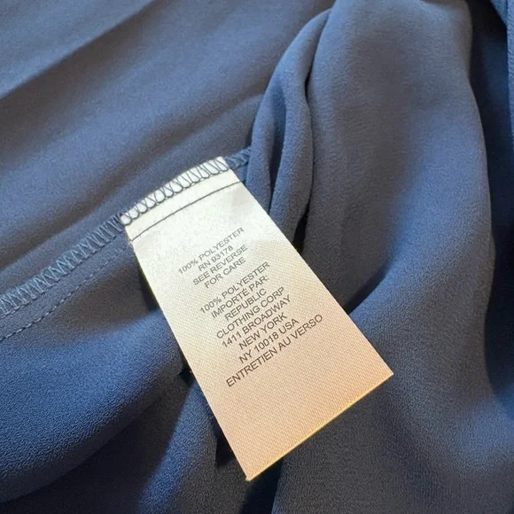 T Tahari Prussian Blue Blouse - Picture 4 of 7